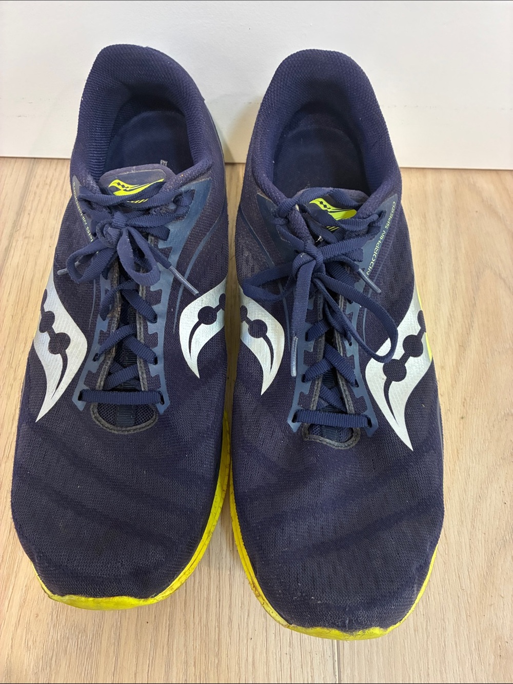 Saucony Navy Endorphin Speed